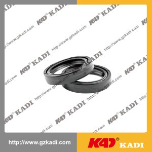 SUZUKI GN125 Front fork oil seal